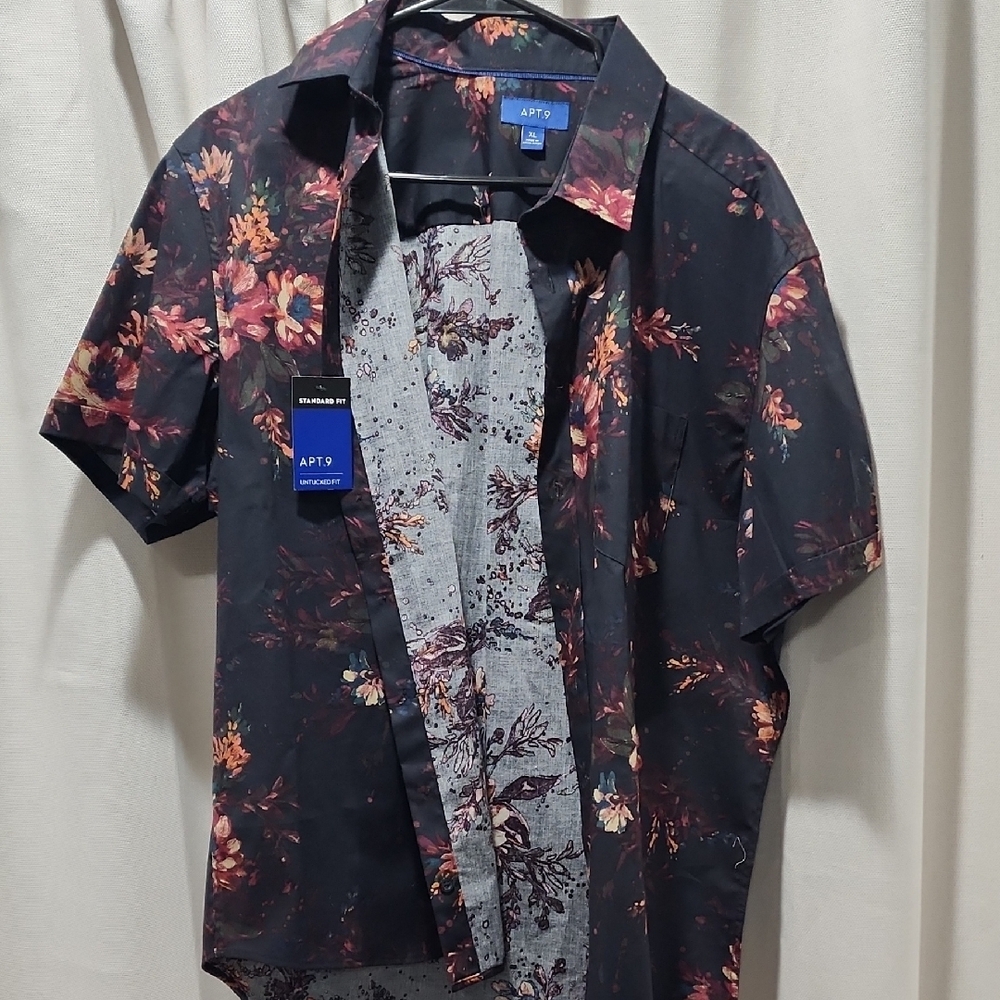 Apt. 9 Black and Red Casual Button Down Shirt